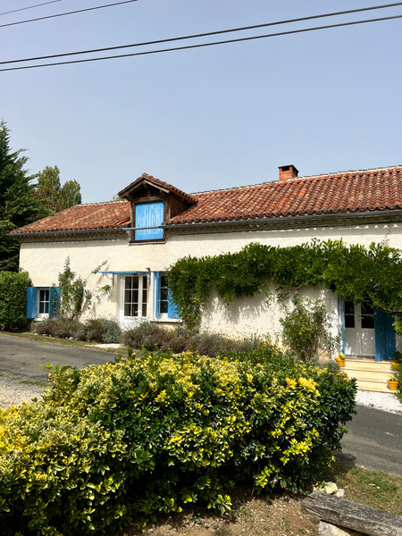 Vente Maison 187m² 6 Pièces à Saint-Jean-de-Côle (24800) - Leggett Immobilier