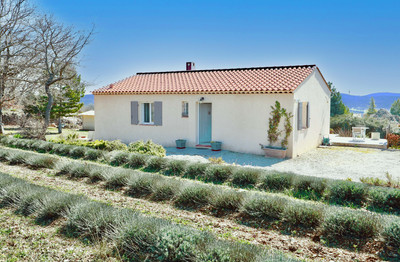 Maison à vendre à Reillanne, Alpes-de-Hautes-Provence, PACA, avec Leggett Immobilier