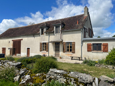 Maison à vendre à Saint-Aignan-des-Noyers, Cher, Centre, avec Leggett Immobilier