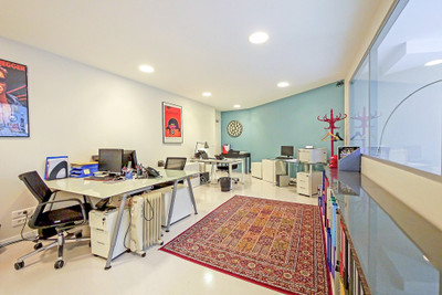French property for sale in Paris 18e Arrondissement, Paris - €3,750,000 - photo 4