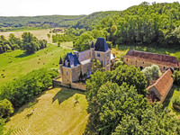Propriété à vendre à Coulaures, Dordogne - 1 150 000 € - photo n°1
