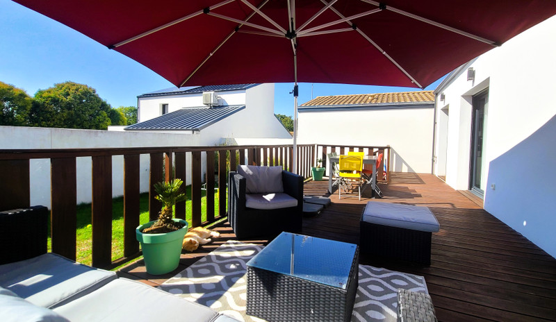 French property for sale in Andilly, Charente-Maritime - €395,000 - photo 1