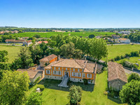 Propriété à vendre à Saint-Ciers-sur-Gironde, Gironde - 750 000 € - photo n°2
