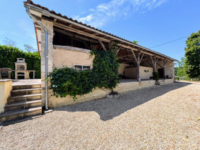French property for sale in Montmoreau, Charente - €360,000 - photo 9