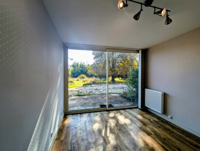 French property for sale in Theil-Rabier, Charente - €202,000 - photo 3
