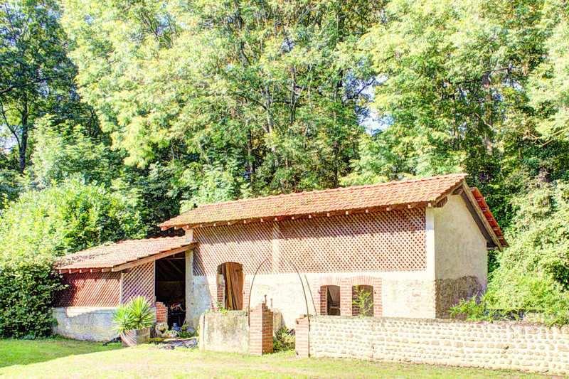 French property for sale in Pau, Pyrénées-Atlantiques - €554,592 - photo 7