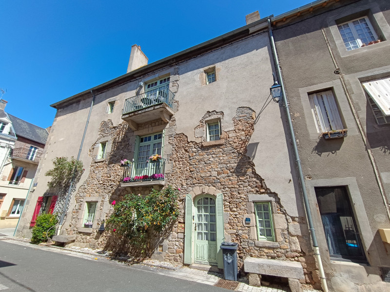 French property for sale in Évaux-les-Bains, Creuse - €134,900 - photo 0