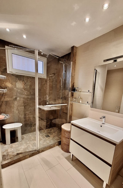 French property for sale in Cannes, Alpes-Maritimes - €270,000 - photo 12
