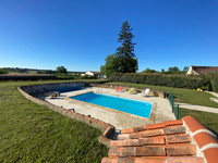 Maison à vendre à Souffrignac, Charente - 420.000 € - photo 2