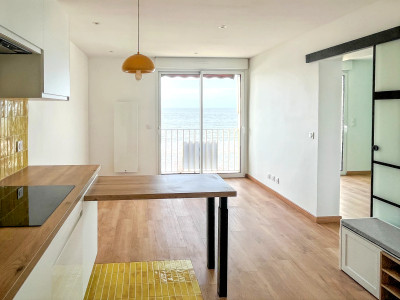 French property for sale in Royan, Charente-Maritime - €287,000 - photo 1