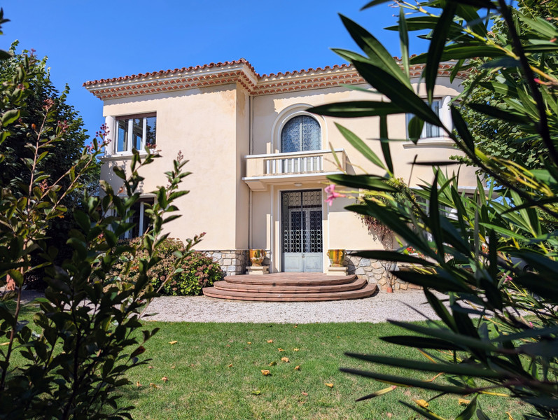 French property for sale in Castres, Tarn - €394,000 - photo 0