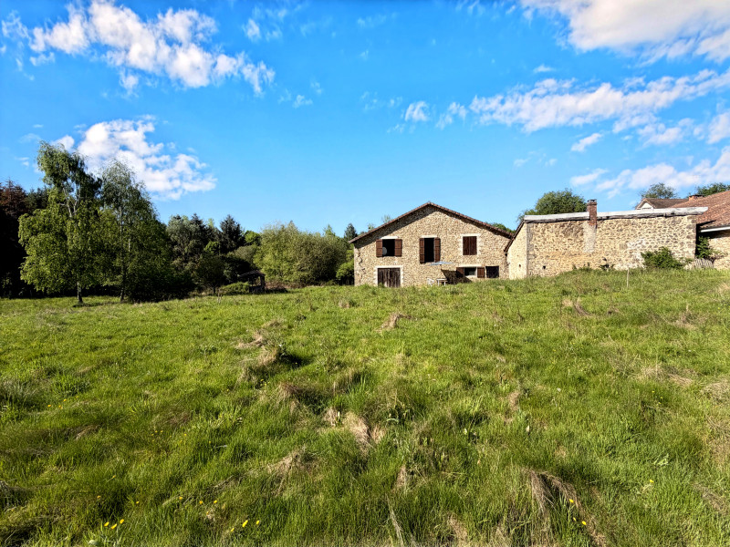 French property for sale in Piégut-Pluviers, Dordogne - €147,150 - photo 2