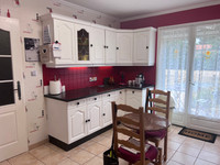 Maison à vendre à Saint-Pierre-d'Exideuil, Vienne - 189.000 € - photo 3