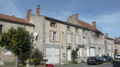 Maison à vendre à Thiat, Haute-Vienne, Limousin, avec Leggett Immobilier