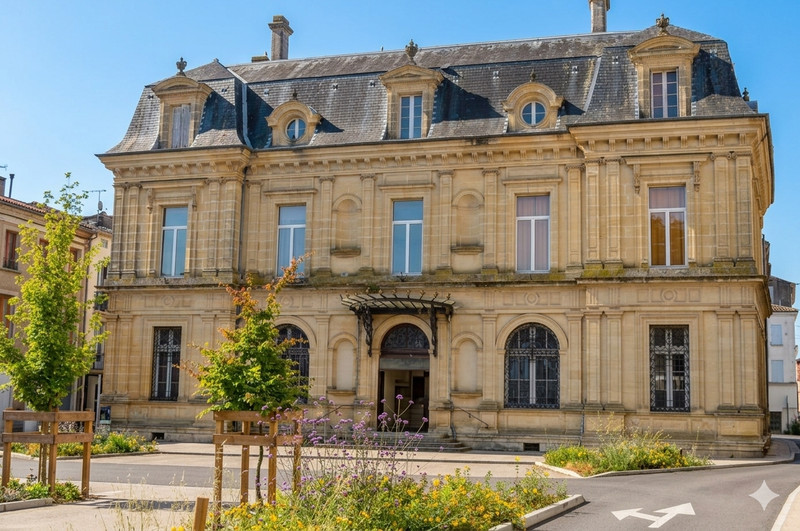 Propriété à vendre à Villeneuve-sur-Lot, Lot-et-Garonne - 449 000 €