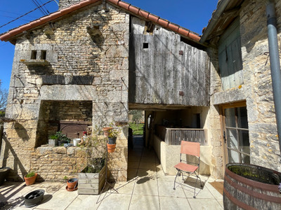 French property for sale in Civray, Vienne - €159,950 - photo 8