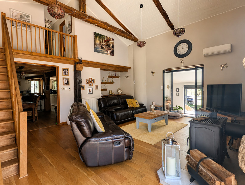 French property for sale in Marval, Haute-Vienne - €339,200 - photo 2