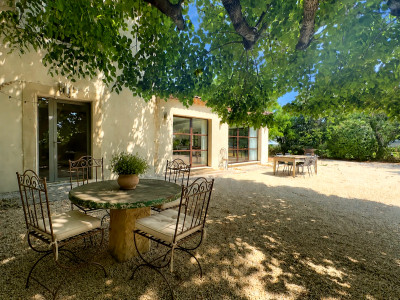 French property for sale in Paradou, Bouches-du-Rhône - €720,000 - photo 1