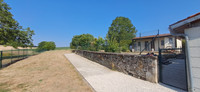 Propriété à vendre à Gardes-le-Pontaroux, Charente - 449 400 € - photo n°15