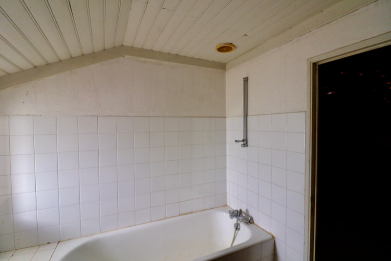 French property for sale in Montbron, Charente - €93,500 - photo 4