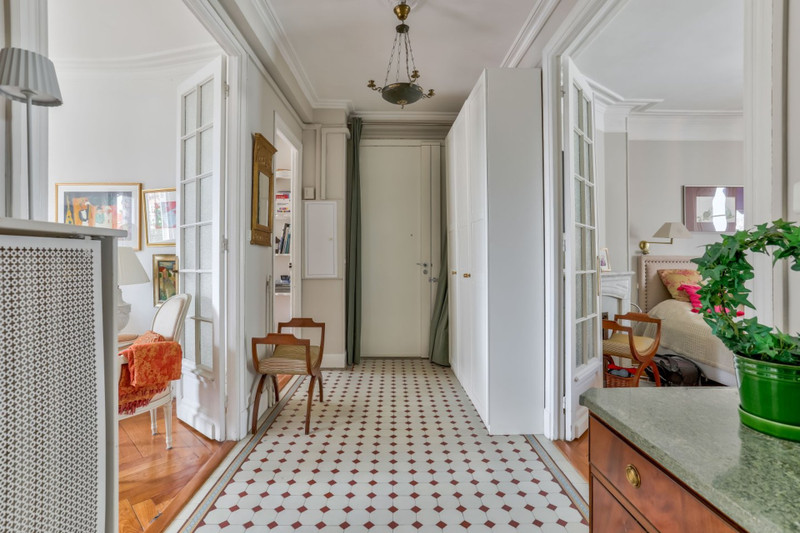 French property for sale in Nice, Alpes-Maritimes - €885,000 - photo 9