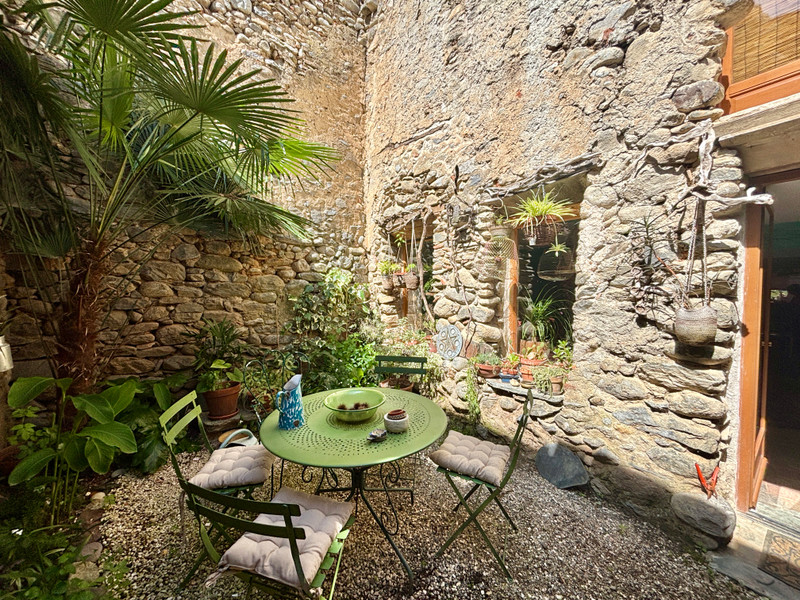 French property for sale in Finestret, Pyrénées-Orientales - €215,000 - photo 4