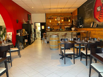 French property for sale in Saint-Raphaël, Var - €265,000 - photo 5