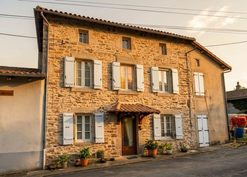 French property for sale in Oradour-sur-Vayres, Haute-Vienne - €109,000 - photo 0