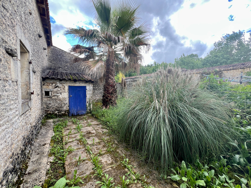 French property for sale in Saint-Hilaire-de-Villefranche, Charente-Maritime - €44,600 - photo 6