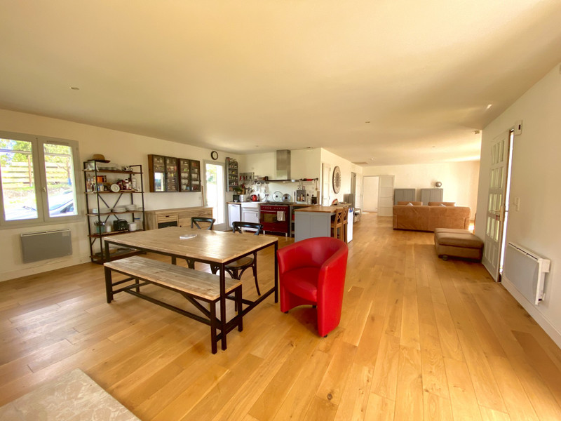 French property for sale in Castillonnès, Lot-et-Garonne - €219,999 - photo 2
