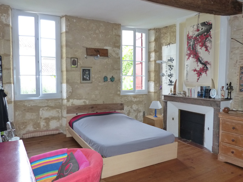 French property for sale in Sainte-Foy-la-Grande, Gironde - &#8364;371,000 - photo 7