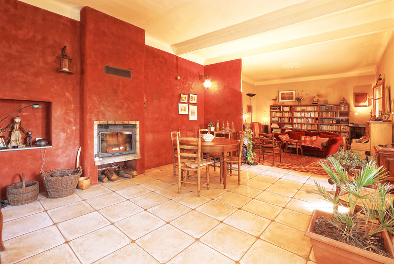 French property for sale in Rustrel, Vaucluse - &#8364;399,000 - photo 4