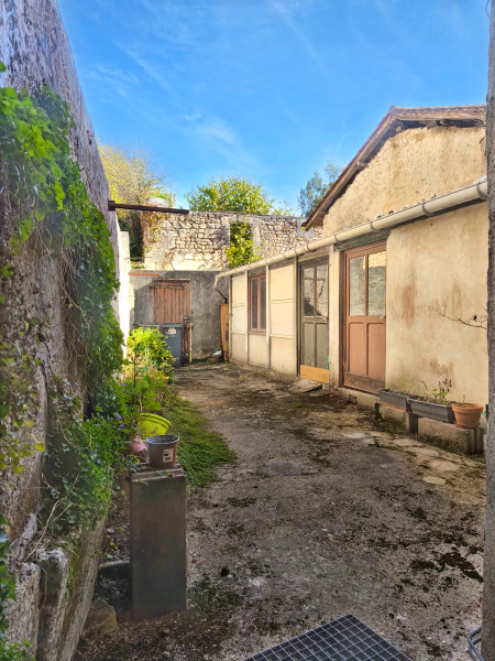 French property for sale in La Rochebeaucourt-et-Argentine, Dordogne - €88,000 - photo 3