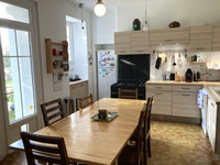 Maison à vendre à L'Isle-Jourdain, Vienne - 280.000 € - photo 3