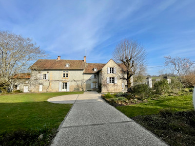 Authentic 16th century Manor House, completely restored.