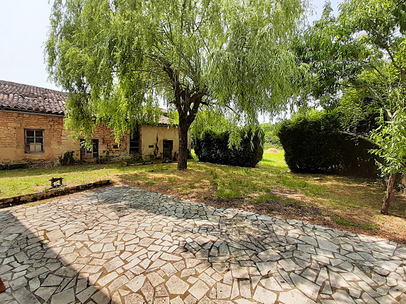 French property for sale in Champagne-et-Fontaine, Dordogne - €105,000 - photo 1