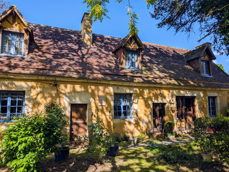 Maison à vendre à Perche en Nocé, Orne - 255.000 € - photo 1