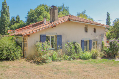 house for sale in Deux-Sèvres