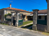 Propriété à vendre à La Rochette, Charente - 109 000 € - photo n°1