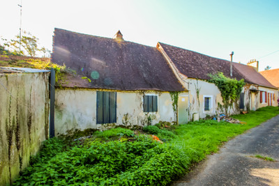 French property for sale in Saint-Félix-de-Villadeix, Dordogne - €50,400 - photo 1
