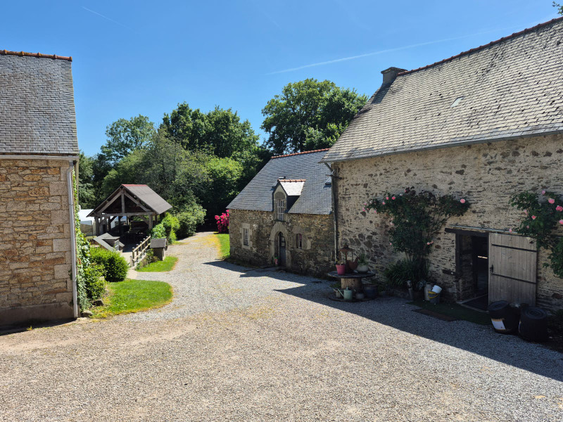 French property for sale in Cléguérec, Morbihan - €901,000