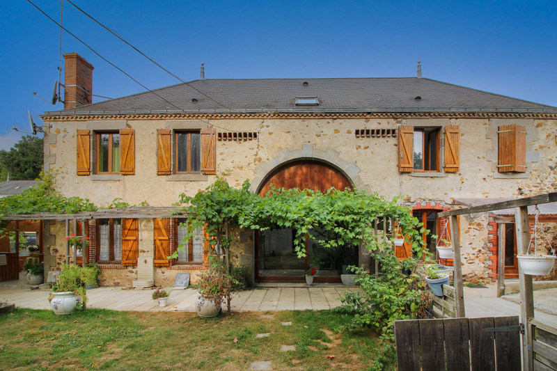 Maison à vendre à Argentonnay, Deux-Sèvres - 267 500 € - photo 1
