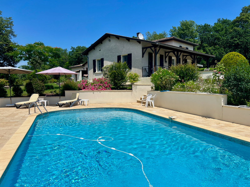 House for sale in LévignacdeGuyenne LotetGaronne Beautifully