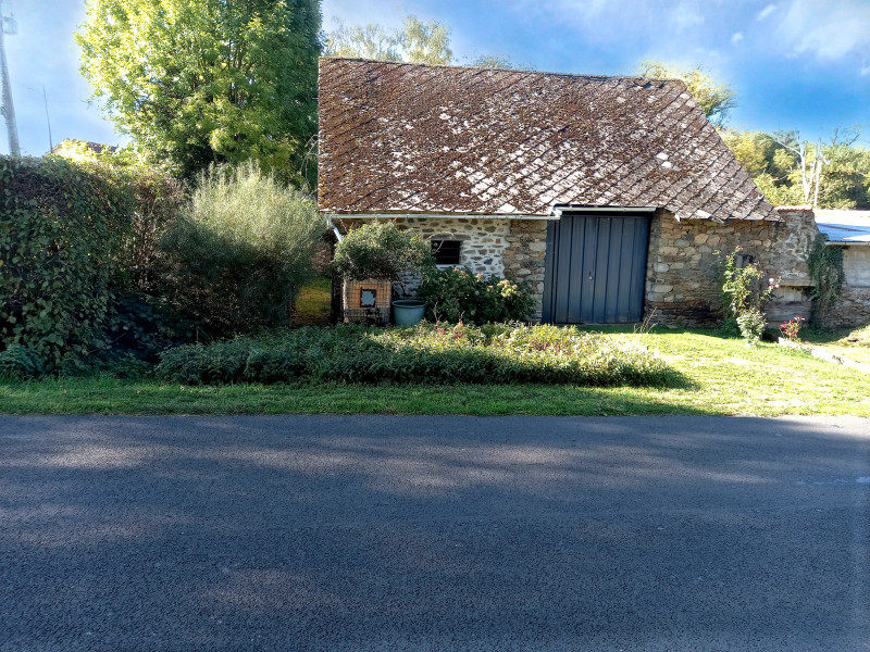 French property for sale in Lagraulière, Corrèze - €267,500 - photo 2