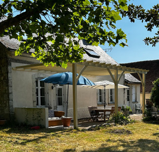 French property for sale in Noyant-Villages, Maine-et-Loire - €239,990 - photo 1