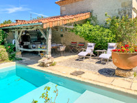 Maison à vendre à Aubeterre-sur-Dronne, Charente - 535.300 € - photo 3