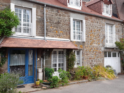 Maison à vendre à Les Monts d'Andaine, Orne, Basse-Normandie, avec Leggett Immobilier