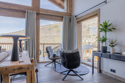 Luxurious and unique ski chalet in the heart of the 3 Valleys 