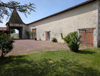 Propriété à vendre à Condéon, Charente - 449 000 € - photo n°4