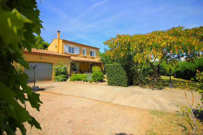 Maison à vendre à Cuxac-d'Aude, Aude, Languedoc-Roussillon, avec Leggett Immobilier